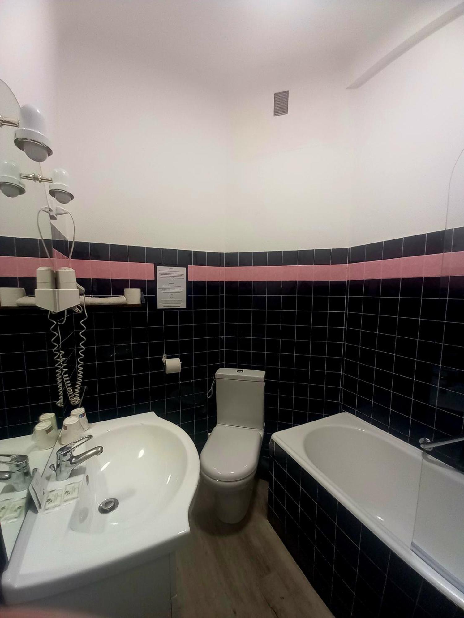 Hotel Restaurant Le Costabonne Prats-de-Mollo-la-Preste Eksteriør bilde